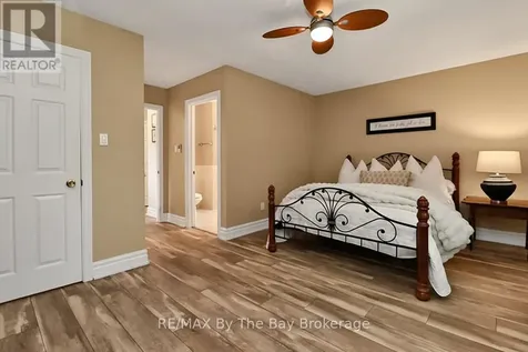 54 Fairway Crescent Wasaga Beach ON L9Z 1B8