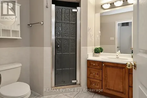 54 Fairway Crescent Wasaga Beach ON L9Z 1B8
