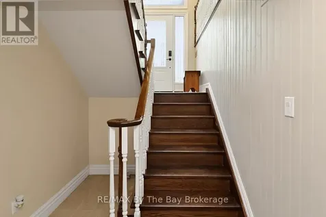 54 Fairway Crescent Wasaga Beach ON L9Z 1B8