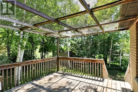 54 Fairway Crescent Wasaga Beach ON L9Z 1B8