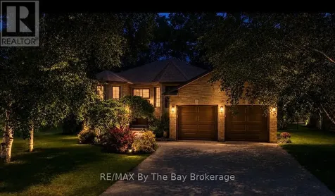 54 Fairway Crescent Wasaga Beach ON L9Z 1B8