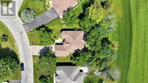54 Fairway Crescent Wasaga Beach ON L9Z 1B8