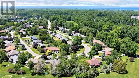 54 Fairway Crescent Wasaga Beach ON L9Z 1B8