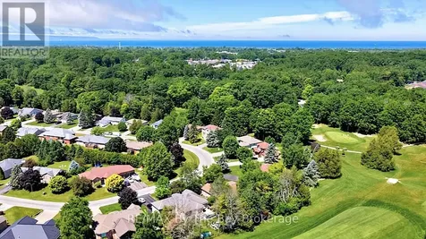 54 Fairway Crescent Wasaga Beach ON L9Z 1B8