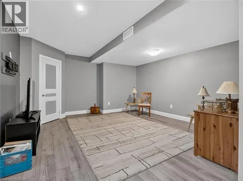 285 South Pelham Road Welland ON L3C 0E6