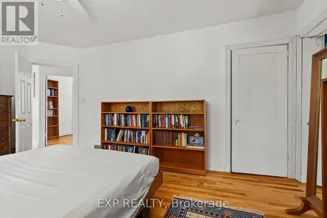 579 Broadview Avenue Ottawa ON K2A 2L6