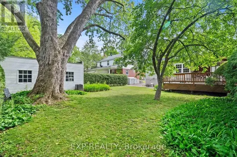 579 Broadview Avenue Ottawa ON K2A 2L6