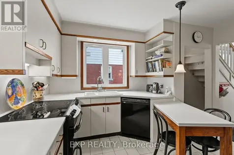 579 Broadview Avenue Ottawa ON K2A 2L6