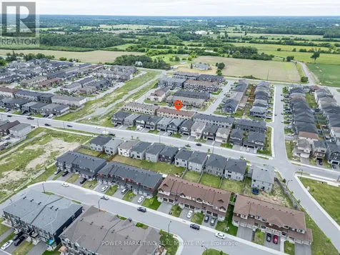 925 Athenry Court Ottawa ON K2J 7C9