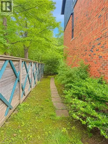 1983 Main Street West Hamilton ON L8S 4R3