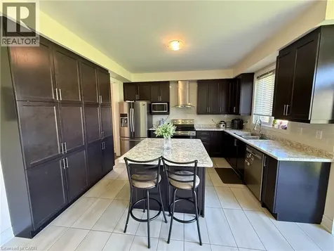 9462 Tallgrass Avenue Niagara Falls ON L2G 0Y2