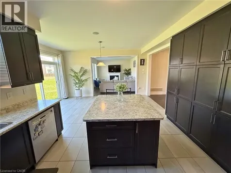 9462 Tallgrass Avenue Niagara Falls ON L2G 0Y2