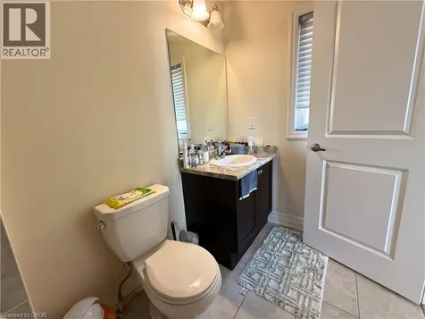 9462 Tallgrass Avenue Niagara Falls ON L2G 0Y2