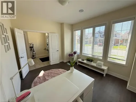 9462 Tallgrass Avenue Niagara Falls ON L2G 0Y2
