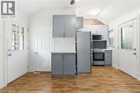 52 Marlborough Street Brantford ON N3T 2S2