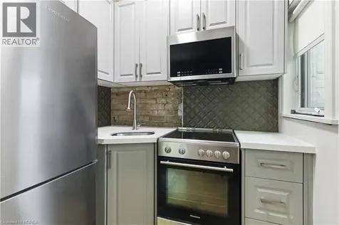 52 Marlborough Street Brantford ON N3T 2S2