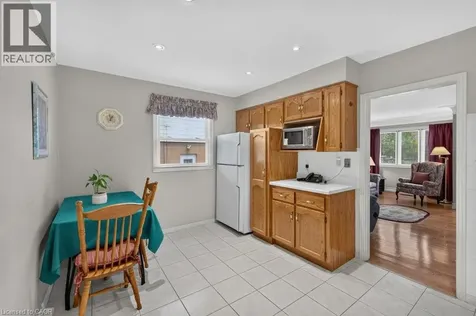 476 East 37th Street Hamilton ON L8V 4B9