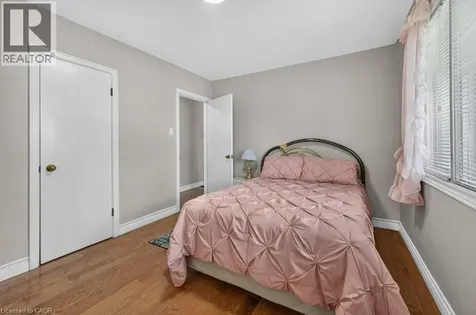 476 East 37th Street Hamilton ON L8V 4B9