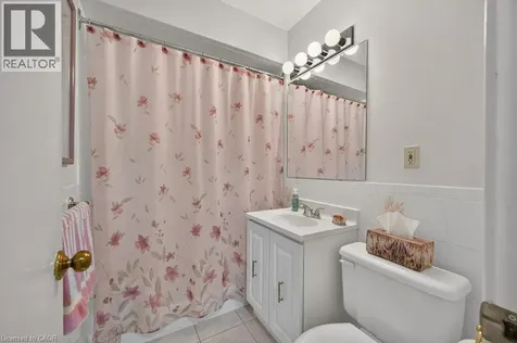 476 East 37th Street Hamilton ON L8V 4B9