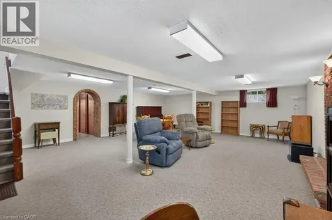 476 East 37th Street Hamilton ON L8V 4B9