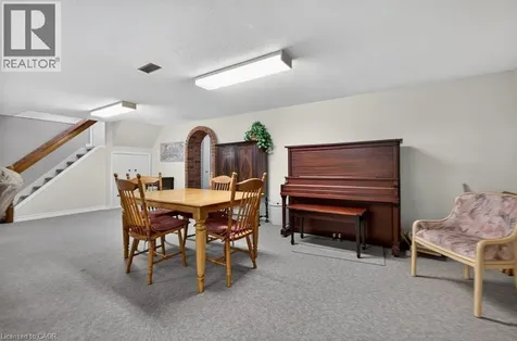 476 East 37th Street Hamilton ON L8V 4B9