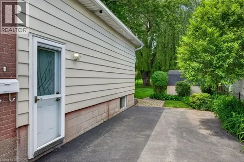 476 East 37th Street Hamilton ON L8V 4B9