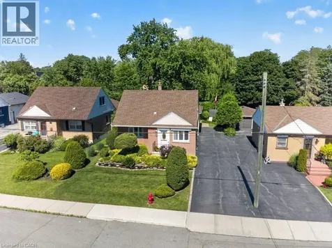 476 East 37th Street Hamilton ON L8V 4B9