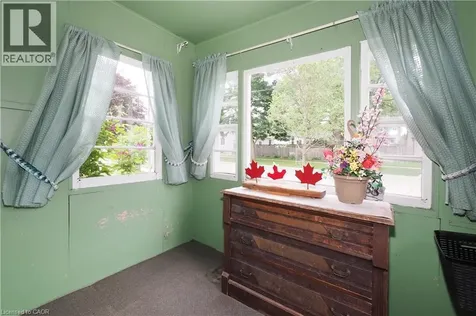 88 Glen Road Kitchener ON N2M 3E8