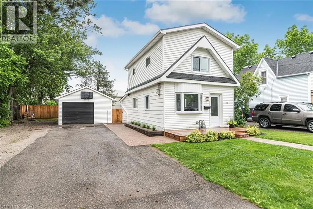 811 Tamarac Street Dunnville ON N1A 2E5