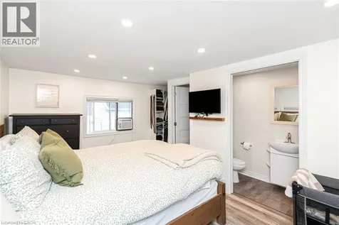 811 Tamarac Street Dunnville ON N1A 2E5