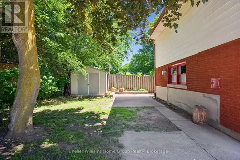 44 Meyer Drive Guelph (st. George's) ON N1E 4H2