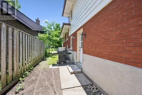 44 Meyer Drive Guelph (st. George's) ON N1E 4H2