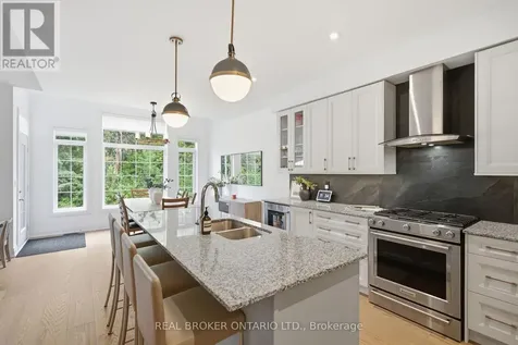 26 Howard Williams Court Uxbridge ON L9P 0R2