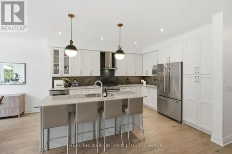 26 Howard Williams Court Uxbridge ON L9P 0R2