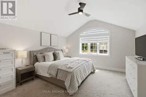 26 Howard Williams Court Uxbridge ON L9P 0R2