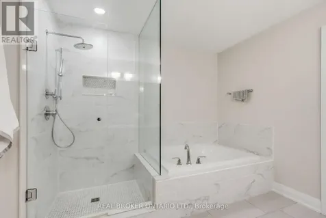 26 Howard Williams Court Uxbridge ON L9P 0R2