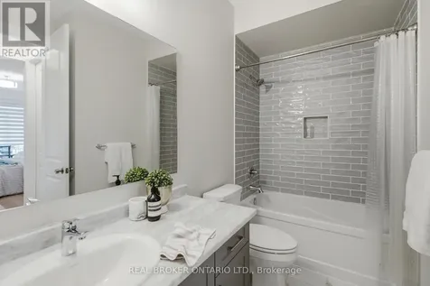 26 Howard Williams Court Uxbridge ON L9P 0R2