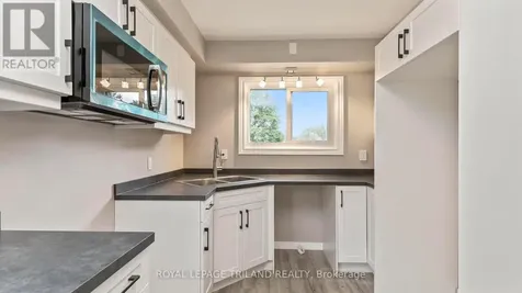 50 Fairview Avenue St. Thomas ON N5R 4X6