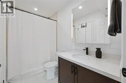 904 Paisley Road Guelph ON N1K 0C6