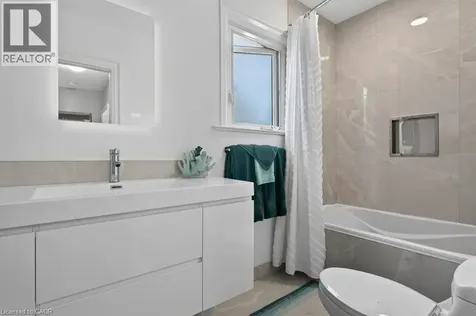 5331 Greenlane Road Beamsville ON L3J 2J3