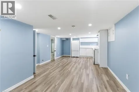 880 Lawrence Road Hamilton ON L8K 2A3