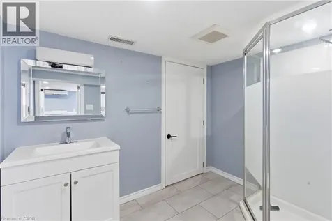 880 Lawrence Road Hamilton ON L8K 2A3