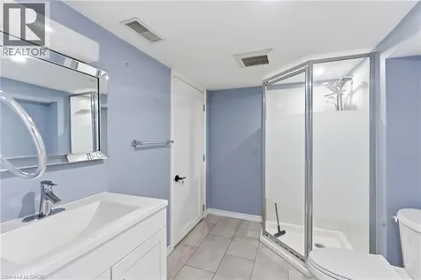 880 Lawrence Road Hamilton ON L8K 2A3