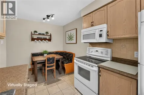 16 Walker Court Grimsby ON L3M 5J5