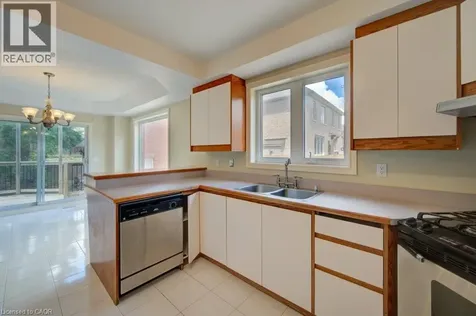 14 Antrim Court East Caledon ON L7C 1R1