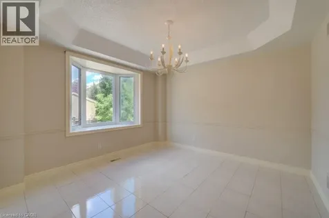 14 Antrim Court East Caledon ON L7C 1R1