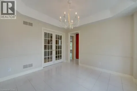 14 Antrim Court East Caledon ON L7C 1R1