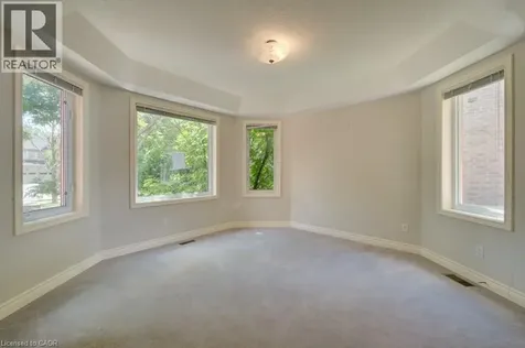 14 Antrim Court East Caledon ON L7C 1R1