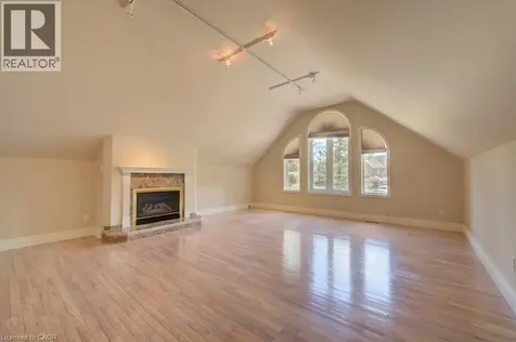 14 Antrim Court East Caledon ON L7C 1R1