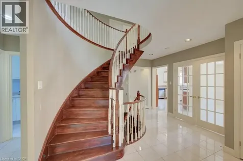 14 Antrim Court East Caledon ON L7C 1R1